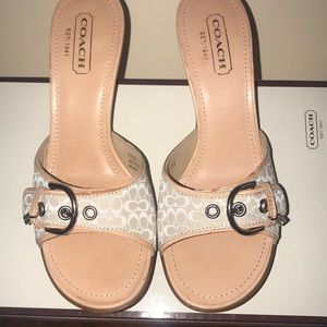 COACH Daryn Mini Logo Sandals Size 7.5